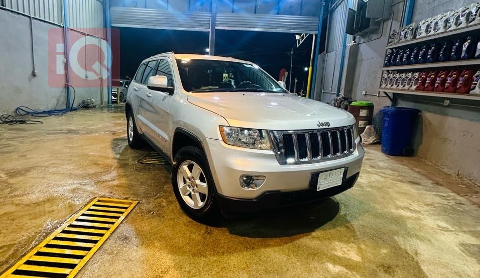 جیپ گراند شیرۆکی